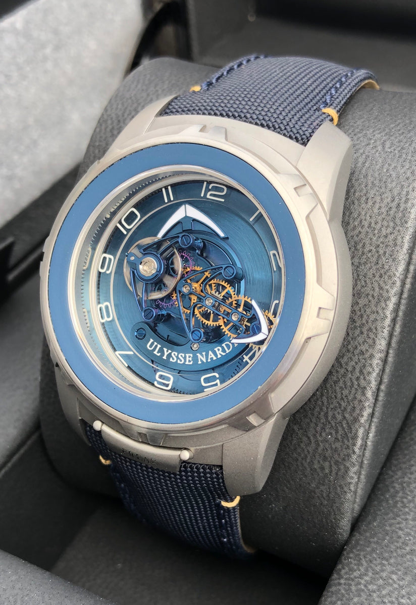 Deep Blue's New Hues – International Wristwatch